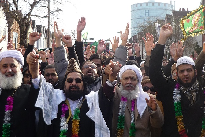 Milad-un-Nabi 2011 in Southall